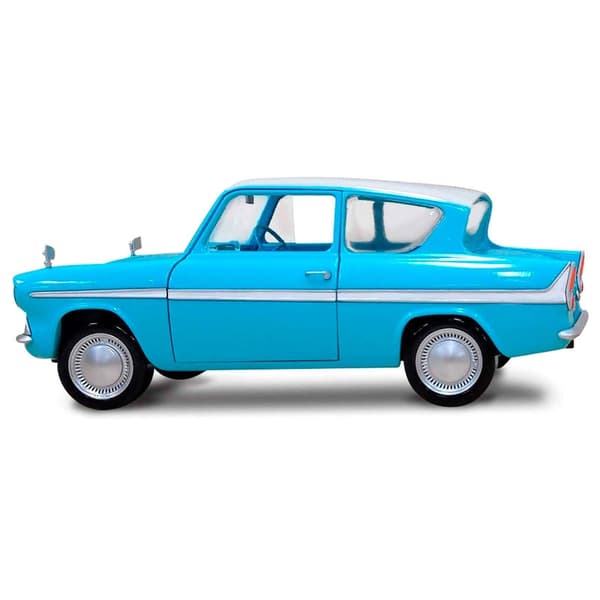 Harry Potter Ford Anglia car + Harry Potter figure set