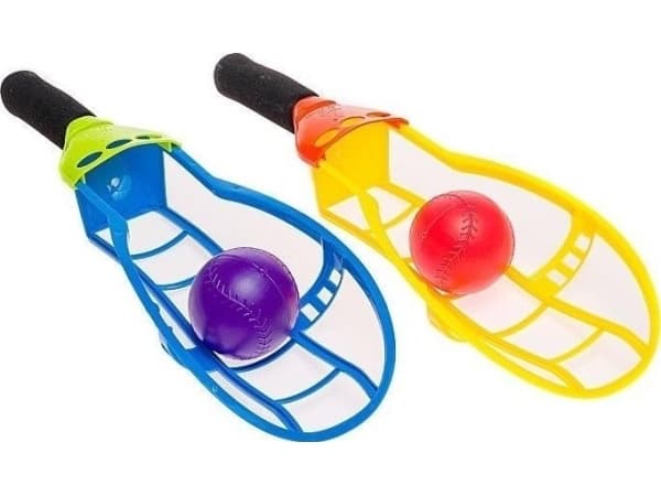 Utomhusspel, racketar med bollkastare