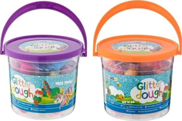 Glitterkake i en bøtteblanding