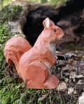 Miniatyrbild 3 av 3: Wudimals - Röd ekorrefigur - K-PLAY