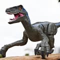 Miniatyrbild 3 av 4: Dinosaurieleksak med fjärrkontroll - Ej specificerad - Grå - Ljus och ljud - Realistisk - För barn