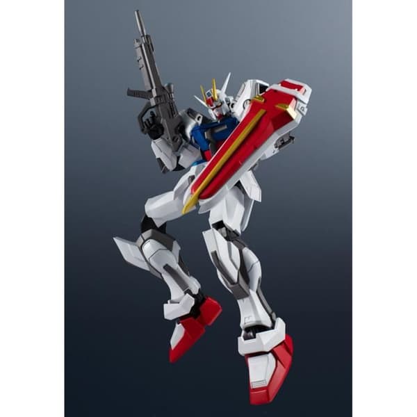 Figurine - Gundam Universe - Gatx-105 Strike Gundam, Micromania-Zing, fransk nummer ett inom tv-spel och popkultur. Hitta