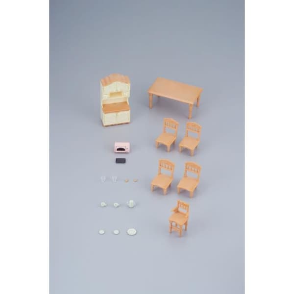 Miniatyrfigurer - SYLVANISKA FAMILJER - Matsalen - Komplett set för att inreda en matsal