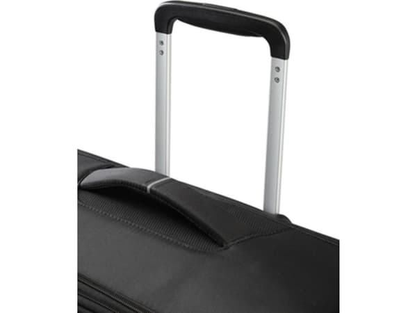 American Tourister Średnia walizka AMERICAN TOURISTER CROSSTRACK 133190 Czarna