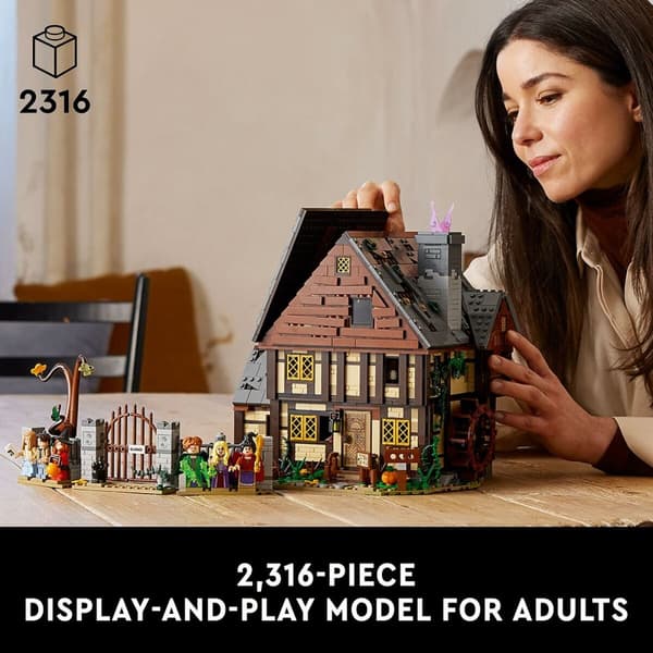 Rakennussetti Lego Disney Hocus Pocus - Sanderson Sisters' Cottage 21341 2316 Kappaletta