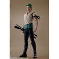 Miniatyrbild 2 av 4: ETT FIGUR S.H. RORONOA ZORO NETFLIX 14 CM BANDAI T