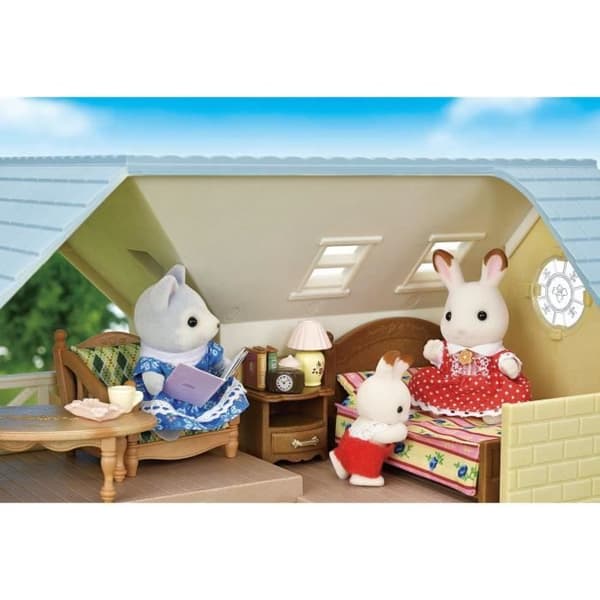 Stugan med det blå takboxsetet - SYLVANIAN FAMILIES - 5671 - För barn från 5 år och uppåt - Möbler ingår