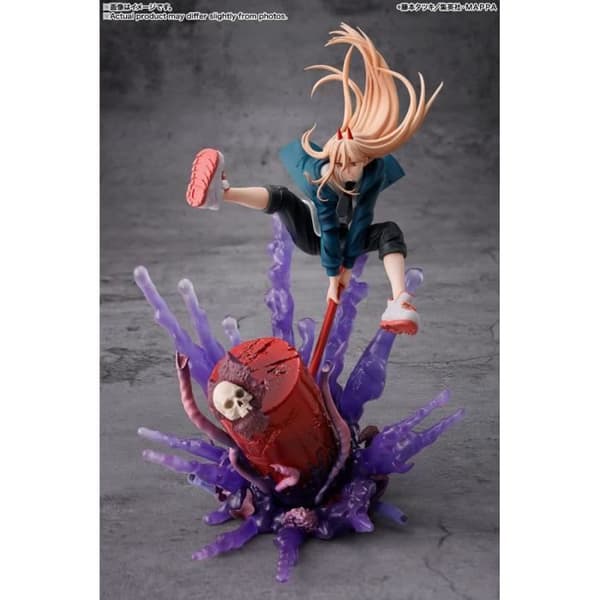 MOTORSÅGSMANSTATYTT PVC-FIGUARTER ZERO POWER 23 CM BANDAI TAMASHII N