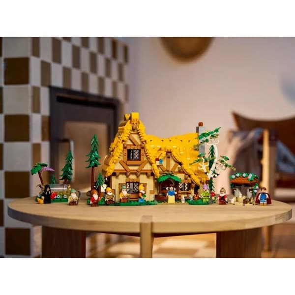 Rakennussetti Lego Casita de Blancanieves y los siete enanitos 2228 Kappaletta