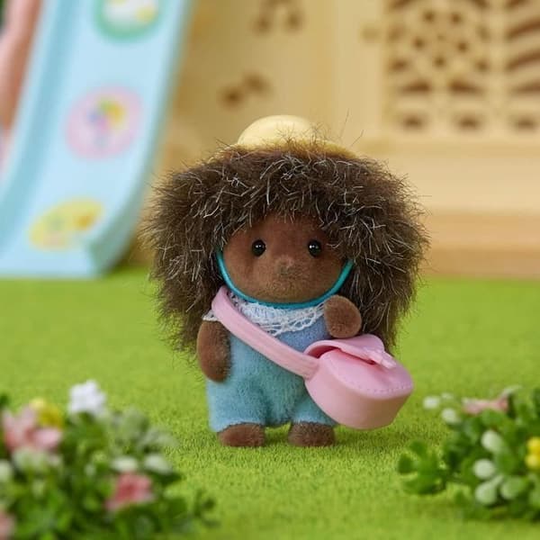 Leksak för barn - SYLVANIAN FAMILIES - Bebe Herisson - Blandat - 3 år och uppåt - Mössa och väska ingår