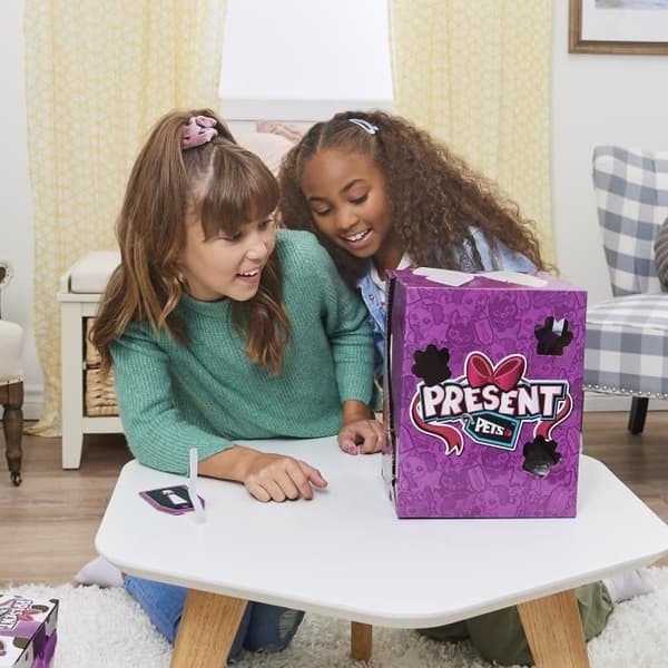 Interaktiv och sund hundplysch - Present Husdjur - Surprise Rainbow Glitter Pups - Slumpmässig modell