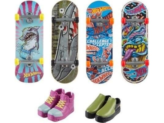 Mattel Hot Wheels Skate Skateboard + sko 4-pakning HVM15