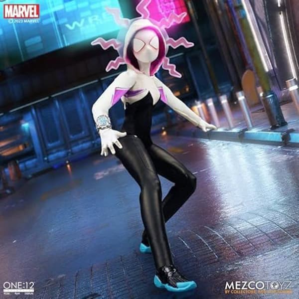 Figurin - MEZCO - MEZ77310 - Ghost-Spider - 16 cm - Rosa - Marvel