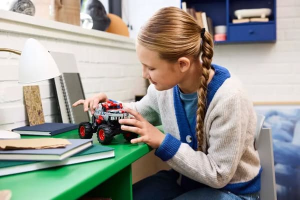 Lego Technic  42200 Monster Jam™ ThunderROARus™ med pull-back