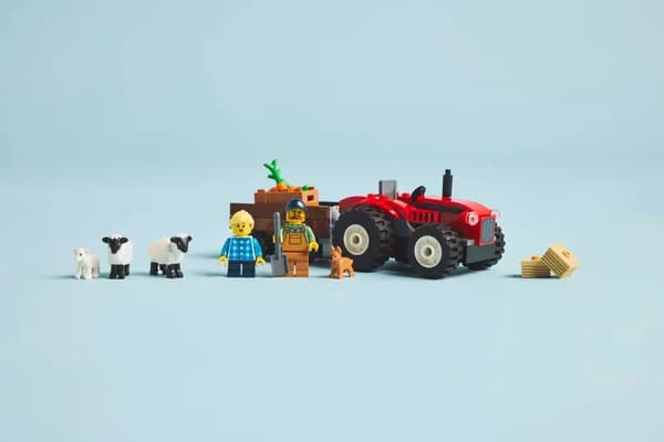 Lego City 60461 Röd jordbrukstraktor med släp och får