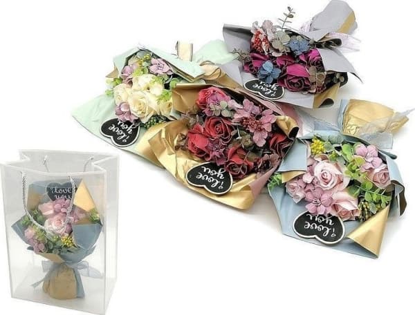 Bouquet of roses in a decorative bag MIX