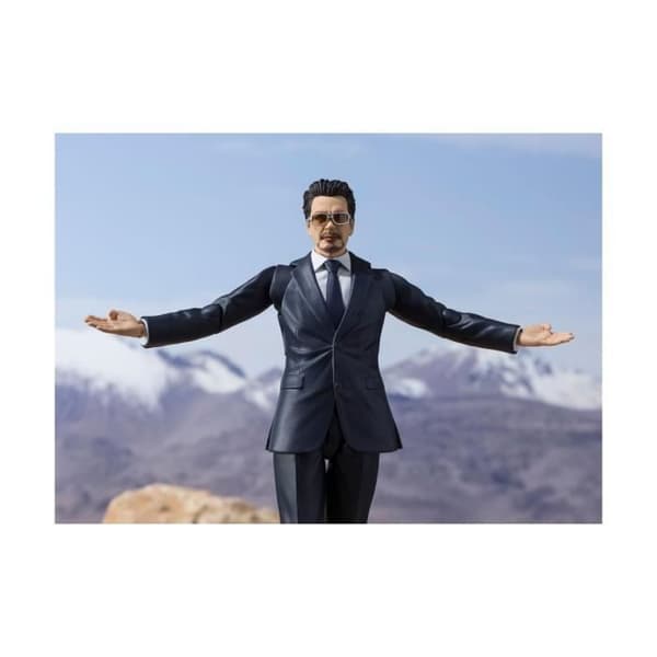 Iron Man Figure - BANDAI - S.H. Figuarts Tony Stark (Birth of Iron Man) - Leksak - Vuxen - Röd