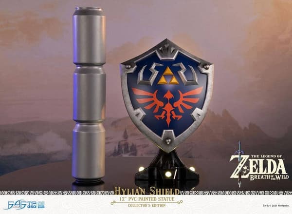 The Legend of Zelda Breath of the Wild PVC Statue Hylian Shield Collectors Edition 29 cm