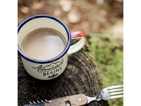 Gentlemens Hardware Kubek kempingowy "Seikkailu alkaa" - 325 ml Cremeowy | GENTLEMENS HARDWARE