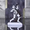 Miniatyrbild 2 av 4: Figurine - Rockstjärna - Stormtrooper - 18cm - Handmålad - Officiell Star Wars-licens
