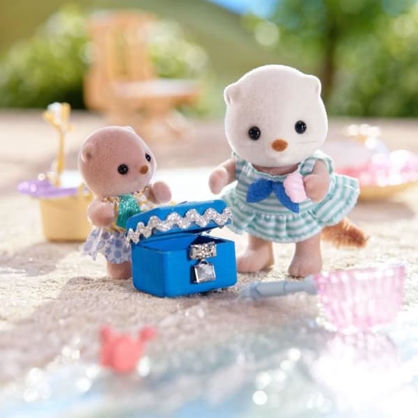 The Sea Otter Sisters - SYLVANIAN FAMILIES - 5804