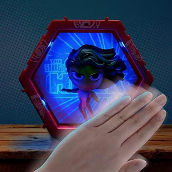 Figur - Marvel - She Hulk - Luminös - Anslutbar - 10,2 cm