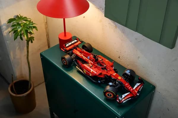 Lego Technic 42207 Ferrari SF-24 F1