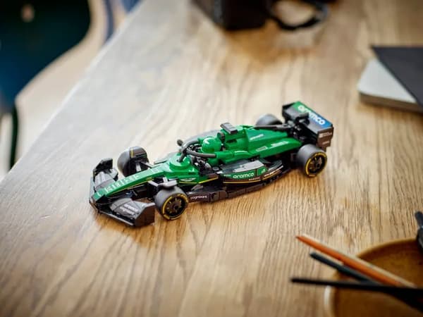 Lego Speed 77245 Aston Martin Aramco F1® AMR24 racerbil