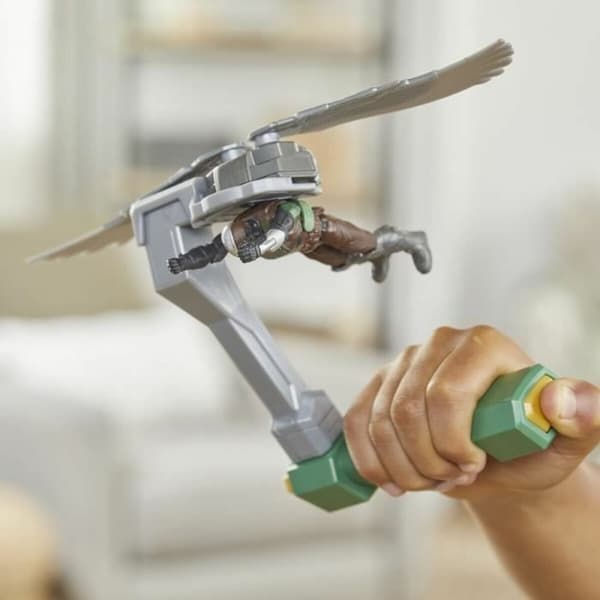 Figuuri, jossa liikkuvat raajat Hasbro Halcón Milenario