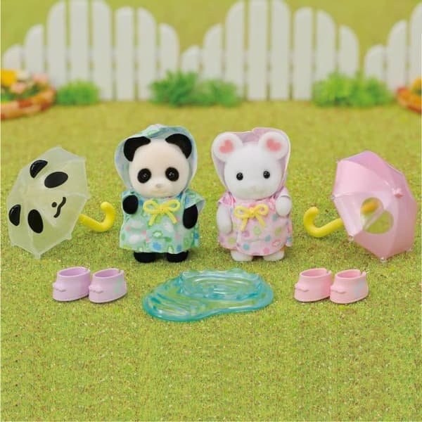 Ledade figurer - SYLVANIAN FAMILIES - Baby Duo i regndräkter - Panda och Marshmallow Mouse
