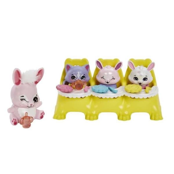 Enchantimals Baby's Best Friends docka med 4 djur och tillbehör - HLK85