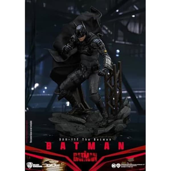 Dynamisk figur - BEAST KINGDOM - DAH-117 - Batman (2022) - 22 stycken artikulationspunkter - Klädd i tygmantel