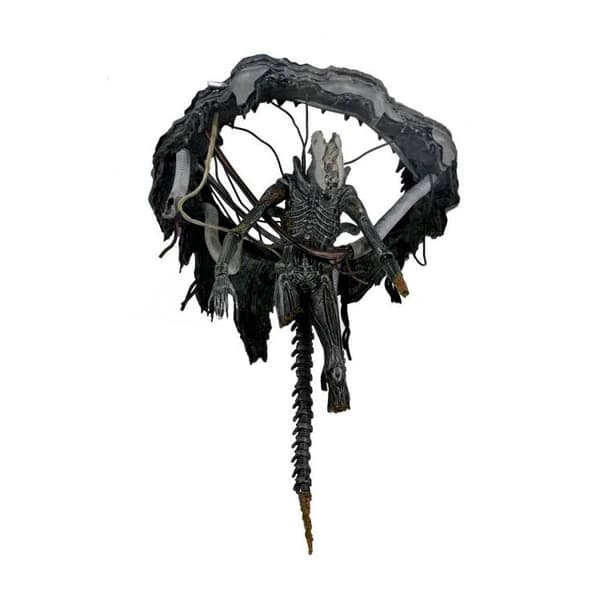 Alien Romulus Suspended Lab Xenomorph Deluxe figure 18cm