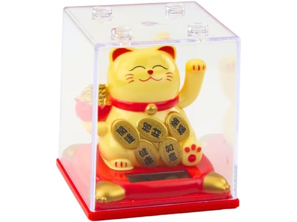 Kinesisk lykkekatt i utstillingsskap solcellefigur ornament beige