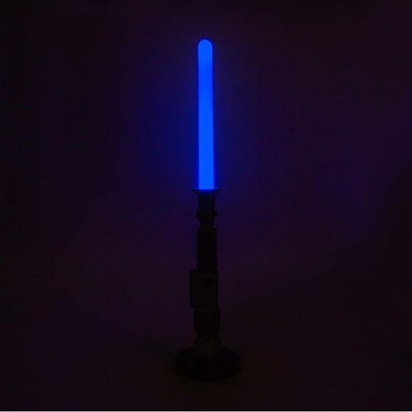 Obi-Wan Kenobi's Lightsaber Lamp - Ukonic - Star Wars - Blå - 1,5 W - Sovrum - Skrivbordslampa
