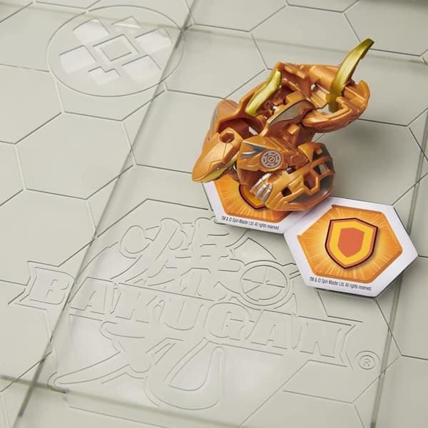 BAKUGAN - COMBAT ARENA BATTLE MATRIX SEASON 3 - 6060362 - Exklusiv Golden Sharktar Deluxe spelbräda med Bakugan kulor och kort