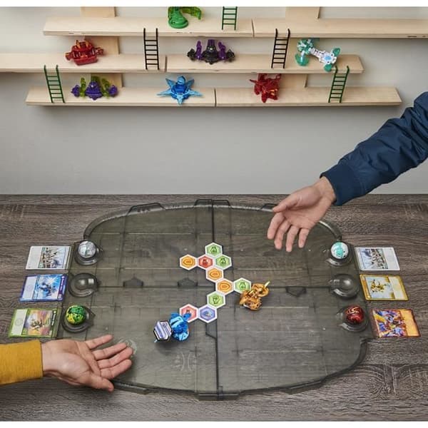 BAKUGAN - COMBAT ARENA BATTLE MATRIX SEASON 3 - 6060362 - Exklusiv Golden Sharktar Deluxe spelbräda med Bakugan kulor och kort