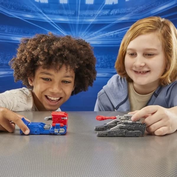 Sæt med 2 Optimus Prime (Orion Pax) og Megatron (D-16) 11 cm figurer, legetøj til 6-årige, Transformers One Robot Battlers