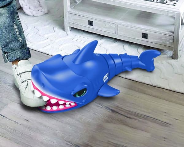 RC Shark - Fjärrstyrd Crazy Shark med ljudeffekter
