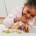Miniatyrbillede 3 af 6: Hestefigur-sortiment med føl og hvalp - Gårddyr og tilbehør - Gavesæt til drenge og piger