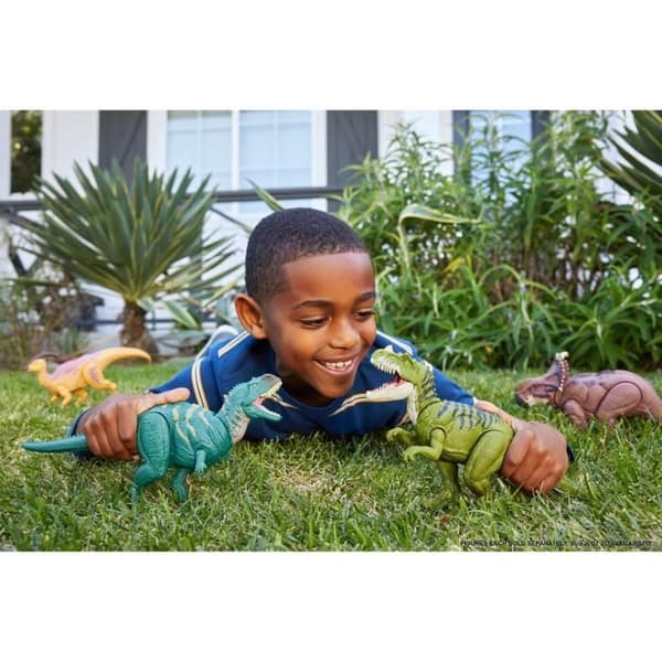Jurassic World - Majungasaurus Fierce Roar - HTK76 Action Figur