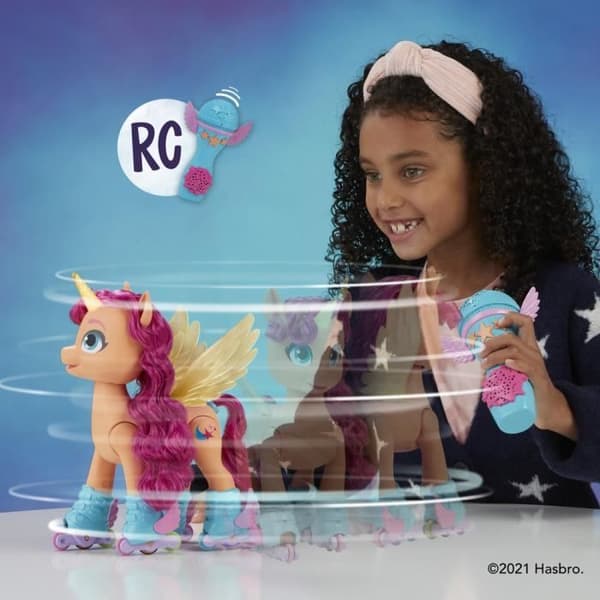 MY LITTLE PONY - En ny generation - Sunny Starscout på rullskridskor - leksak 22 - 5 cm fjärrkontroll - 50 reaktioner - ljus och musik