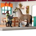 Miniatyrbillede 6 af 6: Sadelmageri til ridecenter, æske med 85 elementer inklusive 1 hest og 1 figur, figurer til børn fra 5 år -