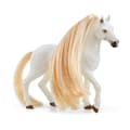 Pikkukuva 5 / 6: Schleich Sofian kaunottarien kauneushoitolan talli trimmaustarvikkeilla ja Schleich-hevoshahmoilla - 99-osainen leikkisetti