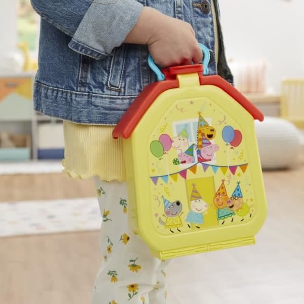 Peppa Pig, Peppan matkalaukkusetti kokoontaitettavalla talolla, 4 hahmoa, esikouluikäisille, 3+ vuotta