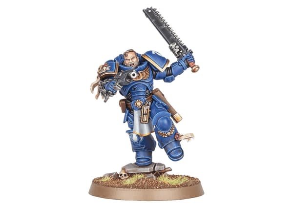 Space Marines: Lieutenant Titus