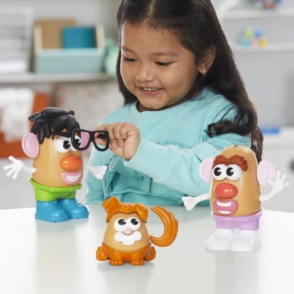 Potato Head Mega Potato Lekset med 42 delar inklusive förvaringslåda, kreativa förskoleleksaker för barn, från 2 år