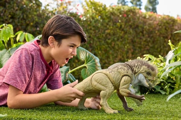 Jurassic World Rebirth Rumble n Rampage Distortus rex