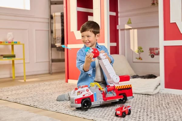 Paw Patrol Fire Rescue Rapid Reload Firetruck
