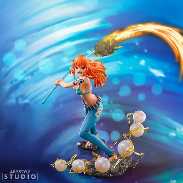 Figur föreställande Sfc - One Piece - Nami i Stridsläge